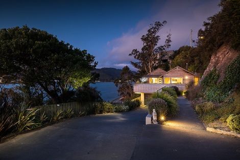 Photo of property in 33 Doon Street, Vauxhall, Dunedin, 9013