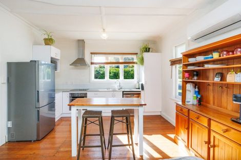 Photo of property in 3 Saint Johns Avenue, Palmerston North, 4414