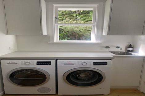 Photo of property in 36 Huntingdon Street, Northland, Wellington, 6012