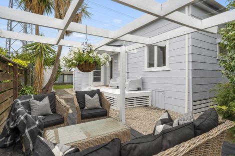 Photo of property in 194 Greerton Road, Greerton, Tauranga, 3112