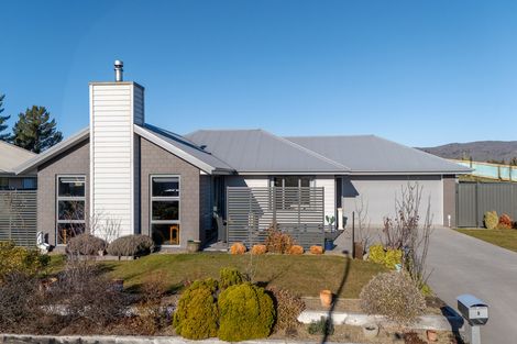 Photo of property in 8 Walker Place, Alexandra, 9320