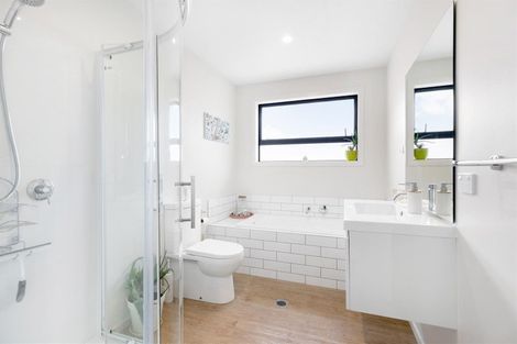 Photo of property in 14 Chadlington Way, Lower Shotover, Queenstown, 9304