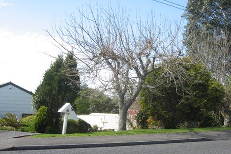 Photo of property in 77 Queens Road, Glen Avon, New Plymouth, 4312
