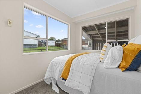 Photo of property in 1/27 Dillon Crescent, Clover Park, Auckland, 2019
