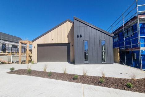 Photo of property in 9 Marsh Street, Jacks Point, 9371