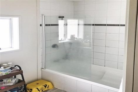 Photo of property in 1/24a Dallinghoe Crescent, Milford, Auckland, 0620