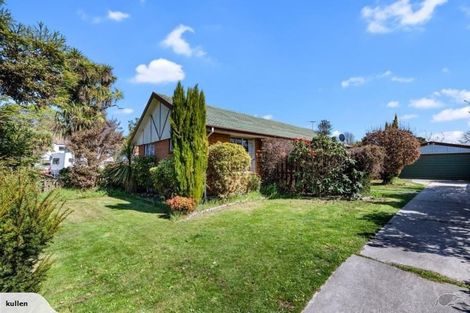Photo of property in 17 Resolution Place, Bryndwr, Christchurch, 8053