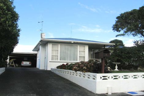 Photo of property in 4 Moray Place, Highbury, Palmerston North, 4412