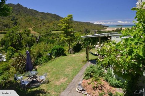 Photo of property in 105 Marahau Valley Road, Marahau, Motueka, 7197