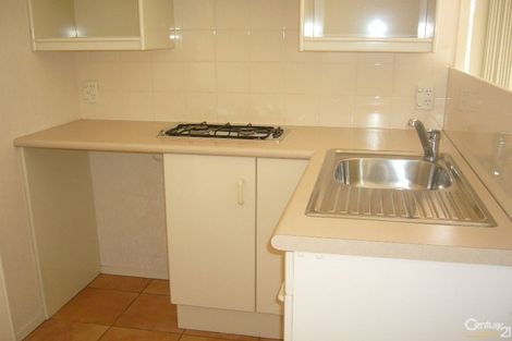 Photo of property in 2/61 Wiltshire Place, Somerville, Auckland, 2014