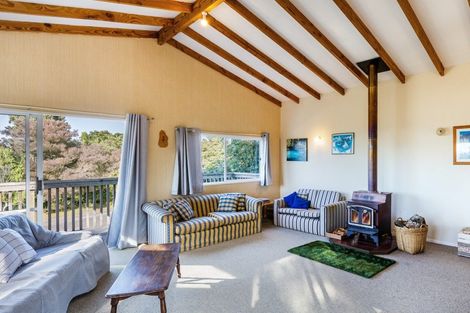 Photo of property in 16 Parehopu Street, Kuratau, Turangi, 3381