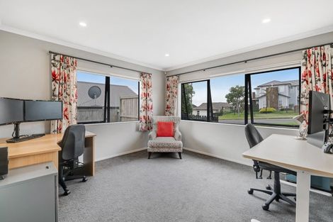 Photo of property in 14 Kingfisher Road, Silverdale, 0932