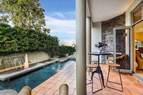 Photo of property in 67 Harbour View Road, Te Atatu Peninsula, Auckland, 0610