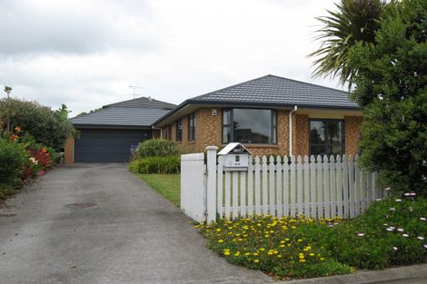 Photo of property in 6 Watervista Place, Mangere Bridge, Auckland, 2022