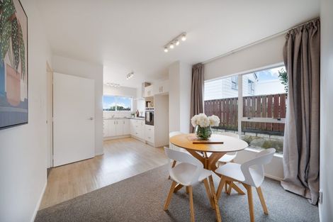 Photo of property in 8a Alister Way, Churton Park, Wellington, 6037