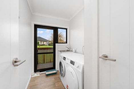 Photo of property in 6 Poplar Grove, Feilding, 4702