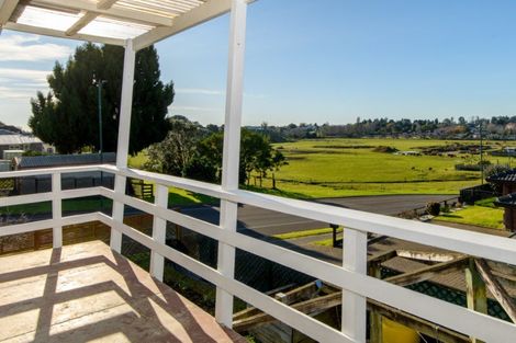 Photo of property in 46 Oxford Street, Te Puke, 3119