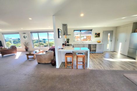 Photo of property in 8 Oakleigh Crescent, Oamaru North, Oamaru, 9400