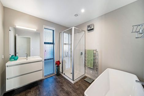 Photo of property in 2 Claremont Crescent, Amberley, 7410