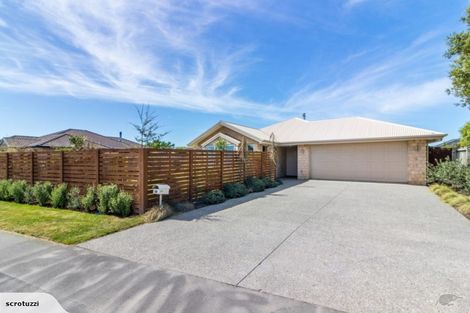 Photo of property in 16 Marlowe Place, Rolleston, 7614