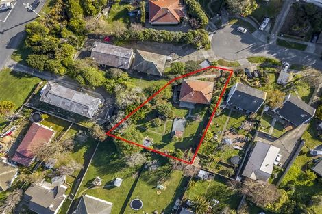 Photo of property in 21 Martin Street, Ranui, Porirua, 5024