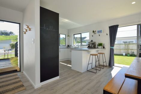 Photo of property in 83 Hamilton Drive, Wainui, Gisborne, 4010