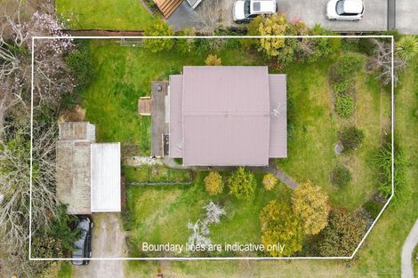 Photo of property in 40 Kawaha Point Road, Fairy Spring, Rotorua, 3015