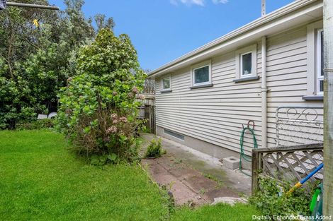 Photo of property in 37 Simons Street, Moturoa, New Plymouth, 4310
