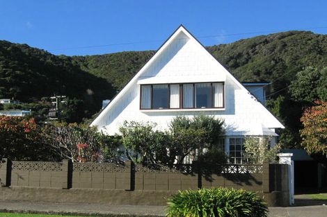 Photo of property in 425 Muritai Road, Eastbourne, Lower Hutt, 5013