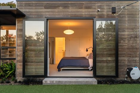 Photo of property in 3 Homewood Avenue, Karori, Wellington, 6012