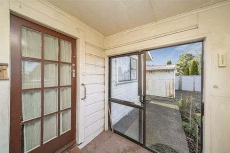 Photo of property in 1 Tawhiti Road, Hawera, 4610