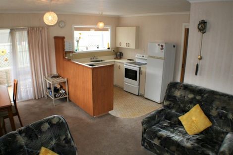 Photo of property in 13 Kent Street, Levin, 5510