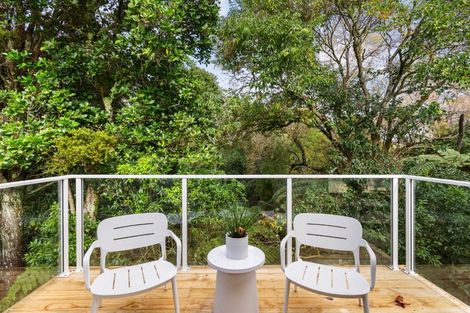 Photo of property in 34 Peach Road, Glenfield, Auckland, 0629