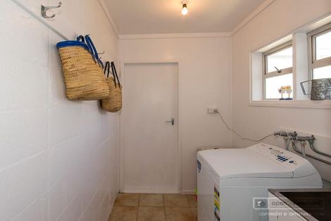 Photo of property in 35a Marine Parade, Seatoun, Wellington, 6022