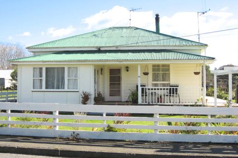 Photo of property in 15 Guy Street, Waipawa, 4210
