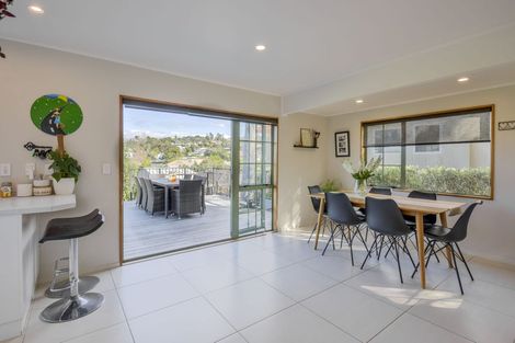 Photo of property in 16 Donald Street, Stanmore Bay, Whangaparaoa, 0932