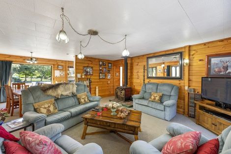 Photo of property in 202 Whangamata Road, Kinloch, Taupo, 3377