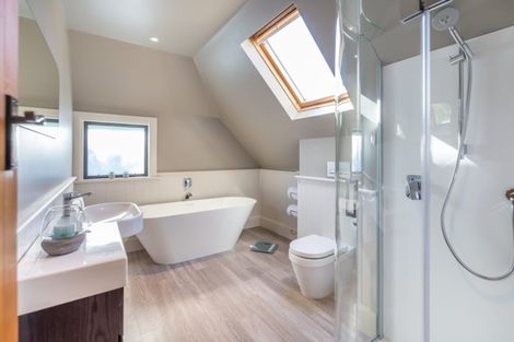 Photo of property in 374 Sawyers Arms Road, Harewood, Christchurch, 8051