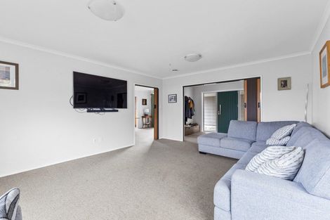 Photo of property in 15 Mudgway Place, Awapuni, Palmerston North, 4412