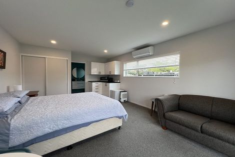 Photo of property in 192 Weston Road, St Albans, Christchurch, 8052