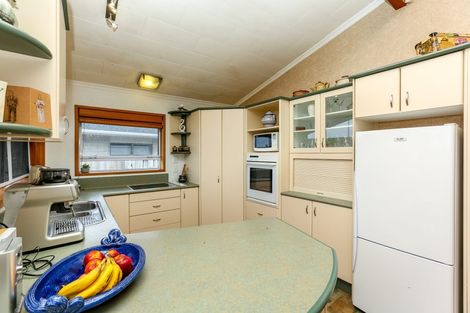 Photo of property in 7 Park Lane, Waitara, 4320