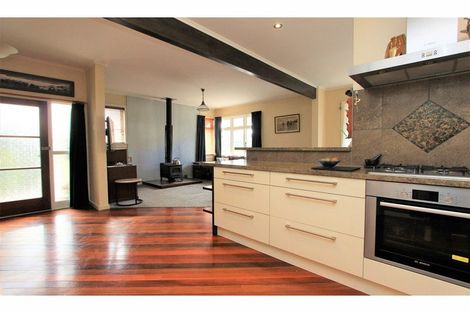 Photo of property in 21 Main Road, Havelock, 7100