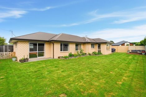 Photo of property in 23 Luxembourg Crescent, Halswell, Christchurch, 8025