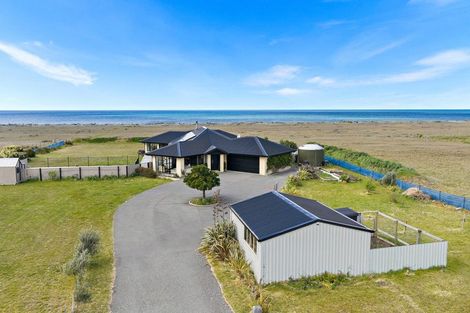 Photo of property in 37 Ocean View Crescent, Rarangi, Blenheim, 7273