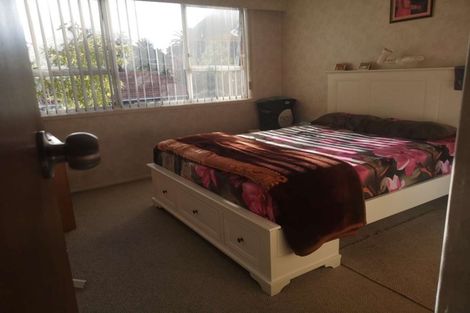 Photo of property in 1/29 Glenmore Road, Sunnyhills, Auckland, 2010
