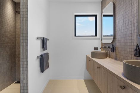 Photo of property in 14 Pukeko Way, Kinloch, Taupo, 3377