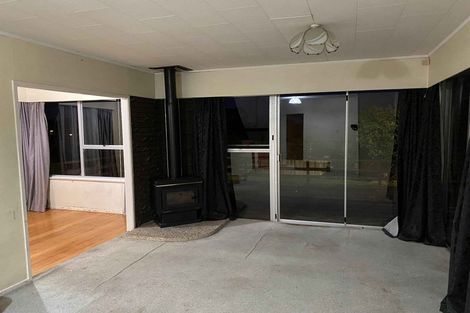 Photo of property in 111 Farquhar Road, Glendene, Auckland, 0602