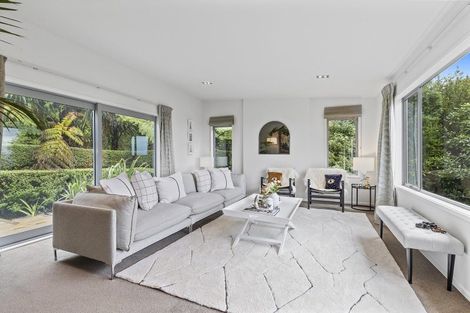 Photo of property in 24 Mewburn Rise, Karori, Wellington, 6012