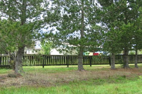 Photo of property in 11 Rangitaitaia Road, Mourea, Rotorua, 3074