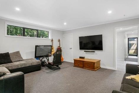 Photo of property in 206a Lake Terrace, Hilltop, Taupo, 3330